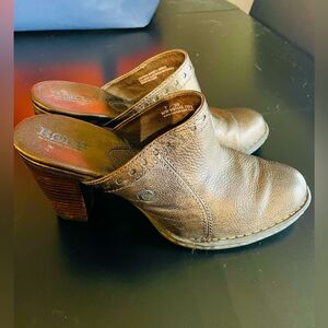 Born Lela Women Shoes Metallic Brown bronze Leather Slip On Comfort Heel Mules 7